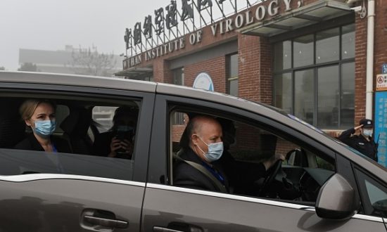 Mối quan hệ giữa Trung Quốc và các nhà khoa học hàng đầu phủ nhận thuyết ‘virus rò rỉ từ phòng thí nghiệm’