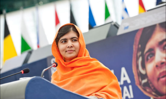 Cô gái được trao giải Nobel năm 17 tuổi: Hồi sinh từ những viên đạn của Taliban