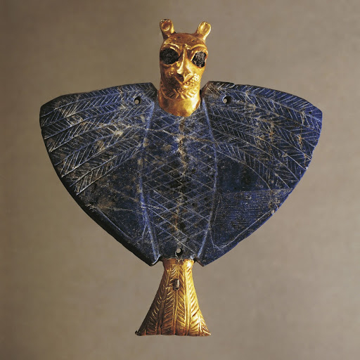 Đại bàng đầu sư tử làm bằng đồng, vàng và lapis lazuli của nền văn minh Sumer.