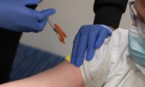 Bộ Y tế ban hành hướng dẫn tiêm vaccine COVID-19 cho trẻ em