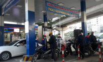 Việt Nam: Xăng dầu lại đồng loạt tăng giá