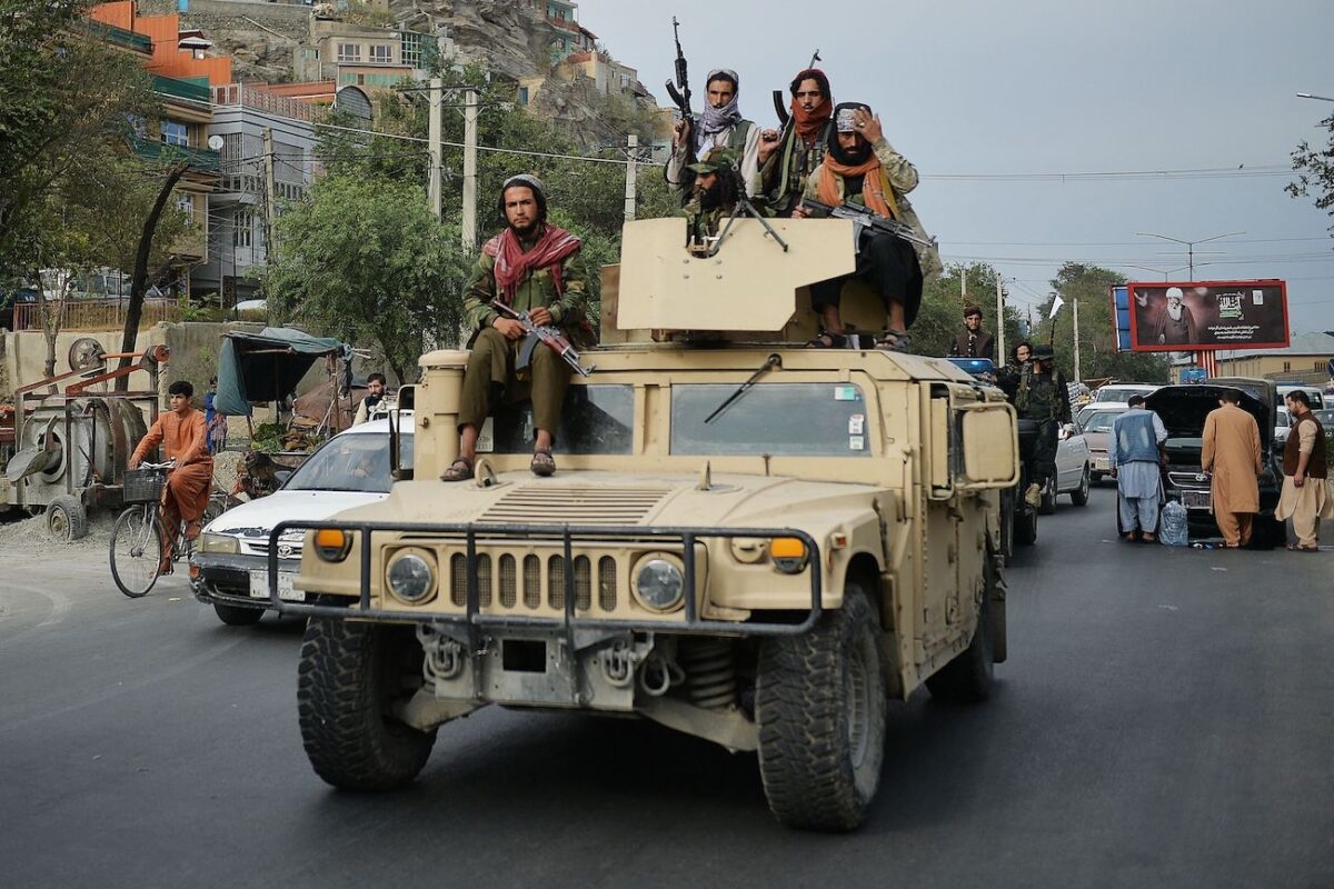Bộ Quốc phòng Mỹ: Hơn 7 tỷ USD trang thiết bị quân sự của Mỹ đang nằm trong tay Taliban