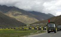 Binh sĩ khó chống chọi với khí hậu Tây Tạng, quân đội Trung Quốc điều động robot tới