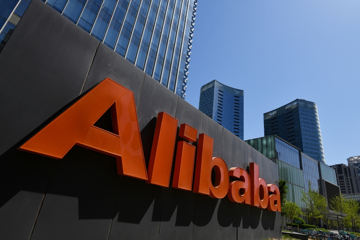 Tố cáo quản lý cấp cao tấn công tình dục, nữ nhân viên Alibaba bị sa thải