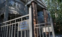 Nhân viên Đại sứ quán Lithuania sơ tán khỏi Bắc Kinh vì bị đe dọa