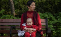 Dân số Trung Quốc: Đảng viên đi đầu trong việc thực hiện chính sách sinh 3 con?