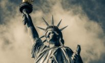 Mỹ: ngọn hải đăng cuối cùng của tự do