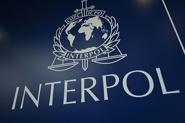 Chế độ Trung Quốc thâm nhập Interpol, biến lệnh truy nã đỏ thành công cụ bức hại