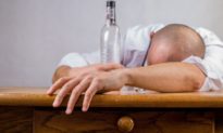 Uống rượu có thể trực tiếp gây ung thư, một nghiên cứu di truyền học mới phát hiện