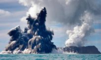 Thảm cảnh núi lửa phun trào: Quần đảo Tonga trong phút chốc gần như 'biến mất khỏi Trái đất'