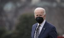 Tổng thống Biden kêu gọi Taliban thả con tin người Mỹ