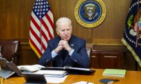 Đại sứ Nga: Mối đe dọa trừng phạt kinh tế của Biden ‘chả là gì đối với Nga’