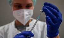 Nghiên cứu mới: Vaccine COVID-19 'hầu như không bảo vệ' được trước Omicron