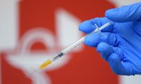 Công ty Bảo hiểm Đức: Tác dụng phụ của Vaccine COVID-19 bị 'Báo cáo thiếu rất nhiều'