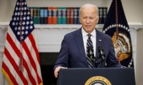 Tổng thống Biden kêu gọi chấm dứt quan hệ thương mại bình thường với Nga