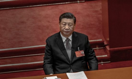 Ông Tập có quyền lực tuyệt đối lớn nhất kể từ thời Mao - Phía trước là chiến tranh
