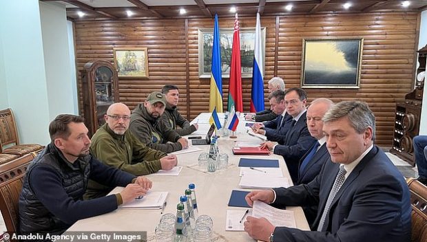 Đàm phán Nga Ukraine có ‘tiến triển’ đáng kể về việc ngừng bắn