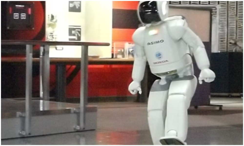 Robot Asimo của Honda nghỉ hưu sau 20 năm sự nghiệp khiến công chúng thán  phục