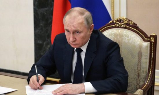 Putin ký luật mới cho phép Hàng không Nga thu giữ máy bay nước ngoài