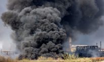 Ukraine: 'Trận chiến Donbass đã bắt đầu, hàng loạt vụ nổ lớn dọc tiền tuyến'