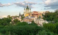 Tiểu luận chiến tranh: Ấn tượng về một Kyiv ấm áp và phong cách