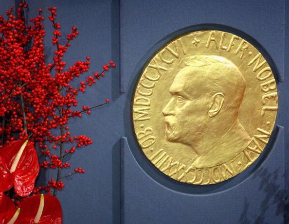 Jimmy Lai, Hoàng Chi Phong và 3 nhà dân chủ Hong Kong khác được đề cử giải Nobel Hòa bình