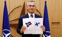 Phần Lan, Thụy Điển nộp đơn xin gia nhập NATO