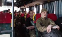 Reuters: Nga xem xét đổi tù binh Ukraine lấy tài phiệt thân Nga