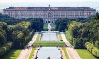 Cung điện Hoàng gia lớn nhất thế giới: Caserta, ở Ý