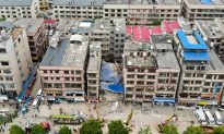 Sập nhà 8 tầng ở Trung Quốc: 53 người tử vong, người nhà nạn nhân nói chính quyền giải cứu chậm trễ