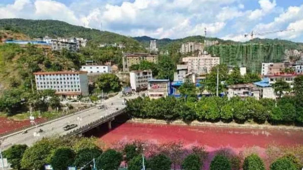 ‘Sông máu’ ở Trung Quốc - Nhà Dịch học: Dấu hiệu suy bại