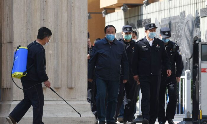 Trung Quốc bổ nhiệm các sĩ quan cảnh sát làm Hiệu phó các trường học trên toàn quốc