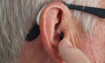 Làm thế nào để ngăn ngừa ù tai và điếc tai? Cách để giúp tai thính hơn