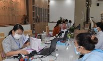 TP.HCM dư hơn 5.700 công chức, viên chức: Bộ Nội vụ yêu cầu giải trình