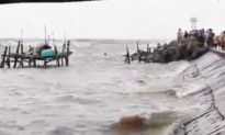 Phú Quốc: Tàu lưới ghẹ bị sóng đánh chìm, hai người mất tích