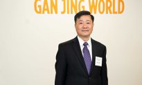 Thị trưởng Middleton, New York cắt băng khai trương Ganjing World