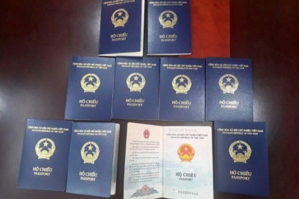 Việt Nam sẽ bổ sung thông tin nơi sinh trong mẫu hộ chiếu mới