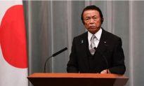 Bài điếu văn của cựu Thủ tướng Taro viếng cựu Thủ tướng Abe khiến Nhật Bản rơi nước mắt