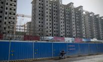 Trong cơn bĩ cực, Trung Quốc tăng mạnh nợ để mua lại bất động sản