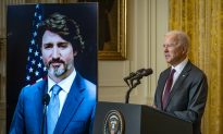 Ông Biden và ông Trudeau đang hành xử như những đặc vụ của ĐCSTQ