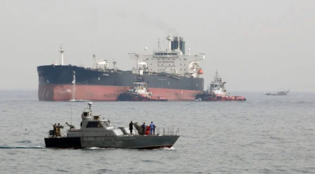 Ấn Độ và Trung Quốc nhập khẩu bao nhiêu dầu từ Nga?