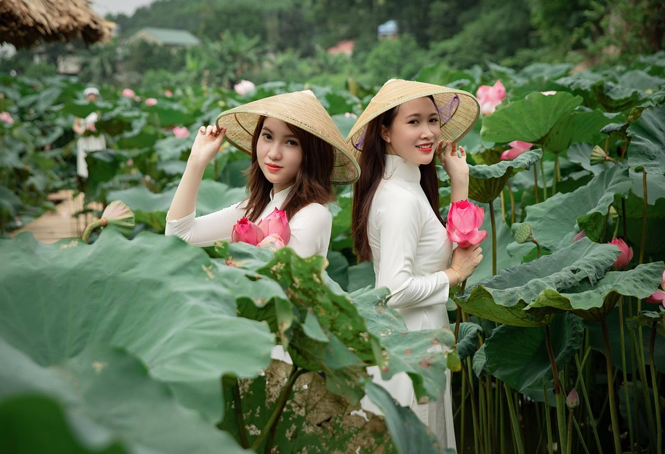 Phẩm chất quý giá nhất của người phụ nữ là gì? – NTD Việt Nam