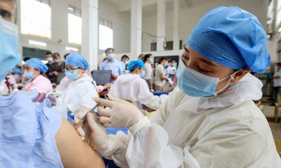 Các chuyên gia về virus ở Trung Quốc tử vong hàng loạt