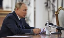 Ngoại trưởng Anh: Những lời đe dọa của Putin cần được xem xét nghiêm túc