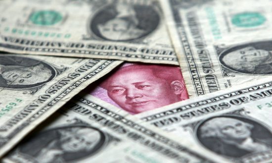 Các đòn đáp trả của USD trước CNY: Lạc đà gầy còn hơn ngựa béo (Kỳ 2)