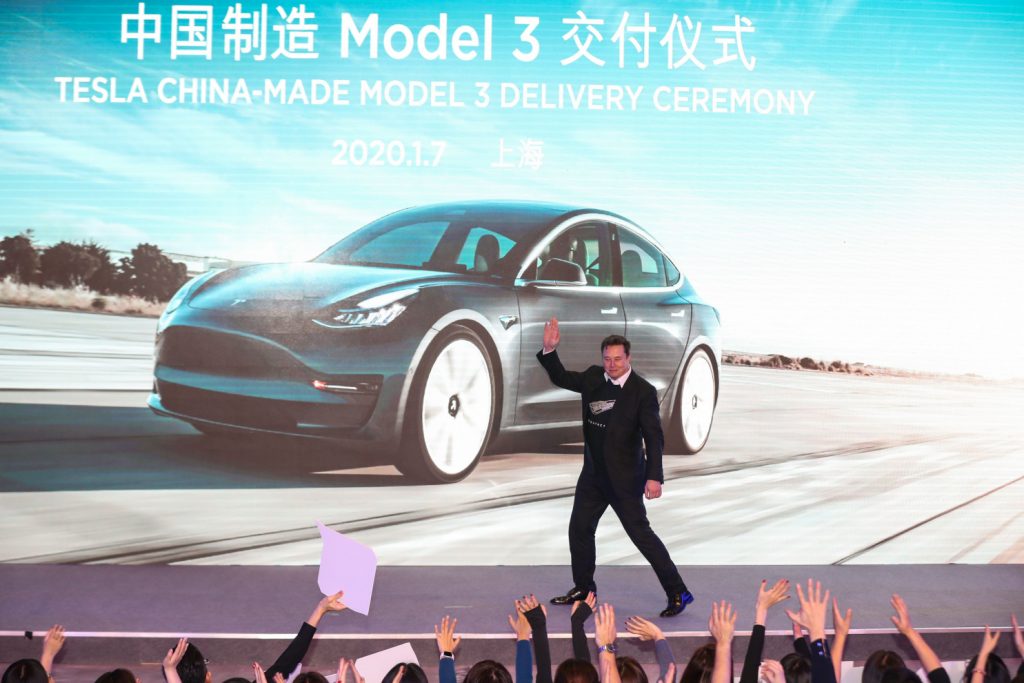 Cảnh báo về cuộc chiến giá khi xe Tesla giảm tới 9% tại Trung Quốc