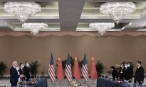 Hội đàm Mỹ - Trung: 8 điểm khác biệt trong thông cáo của Mỹ và Trung Quốc