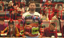 Chiếc ‘áo choàng tàng hình' có thể đánh lừa camera trí tuệ nhân tạo