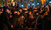 Từ làn sóng biểu tình chưa có tiền lệ đến Sự sụp đổ của chế độ Bắc Kinh