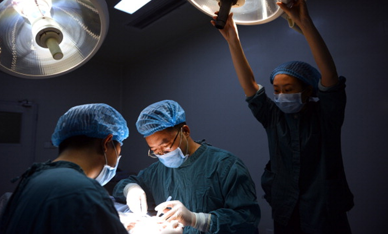 Báo cáo mới: Các bác sĩ Trung Quốc mổ cướp nội tạng như một phương pháp hành quyết
